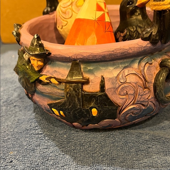 Jim Shore ‘Oh What a Frightful Night’ Halloween Basket - Picture 8 of 13